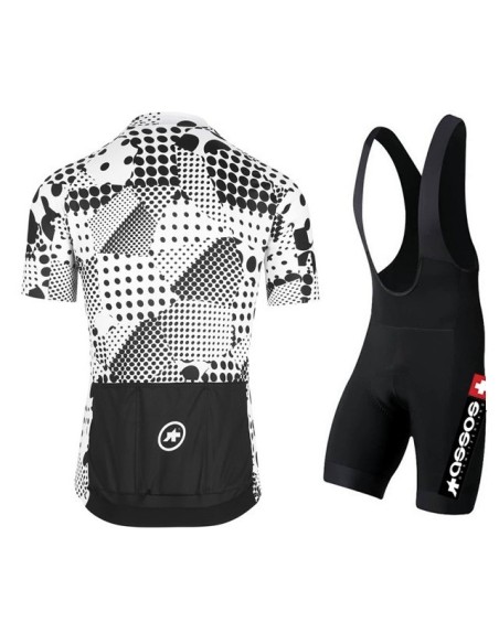Conjunto corto de ciclismo Assos: comodidad y estilo para tus paseos