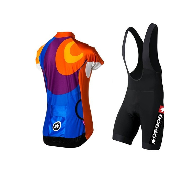 Equipación ciclismo Assos: Confort y estilo para tus rutas de verano