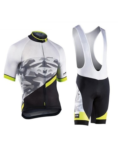 Conjunto corto de ciclismo Northwave: comodidad y frescura para tus rutas
