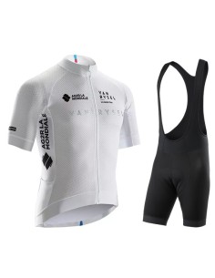 Conjunto corto de ciclismo Ag2r: comodidad y frescura para tus rutas