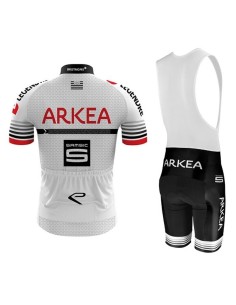 Equipación de ciclismo Arkea: comodidad y frescura para tus pedaladas 2