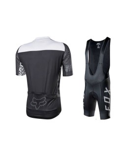 Conjunto corto de ciclismo Fox: comodidad y frescura para tus paseos 2