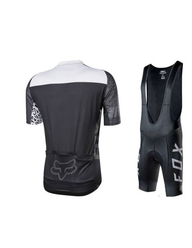 Conjunto corto de ciclismo Fox: comodidad y frescura para tus paseos