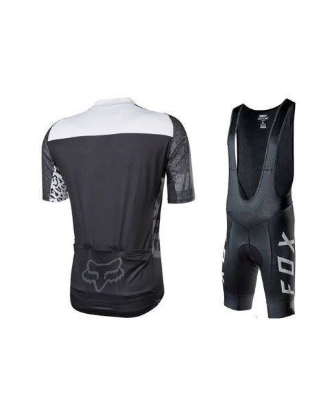 Conjunto corto de ciclismo Fox: comodidad y frescura para tus paseos