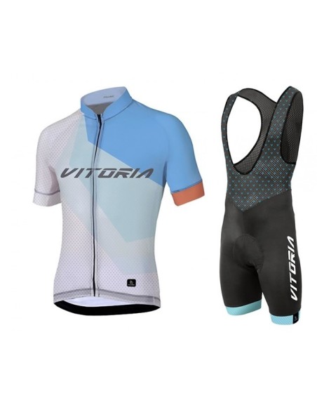 Conjunto de ciclismo corto en Vitoria: comodidad y estilo para tus rutas