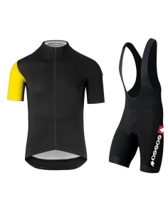 Conjunto corto de ciclismo Assos: comodidad y estilo para tus paseos