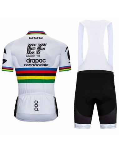 Equipación de ciclismo EF Education First: comodidad y calidad para tus paseos
