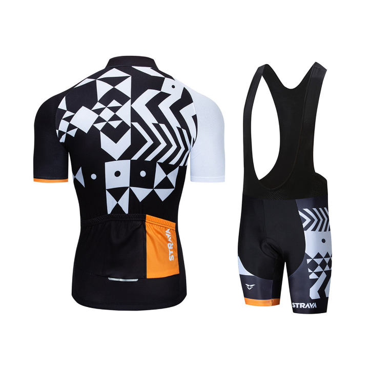 Equipación de ciclismo Strava: comodidad y frescura para tus rutas