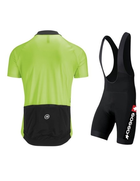Conjunto corto de ciclismo Assos: comodidad y estilo para tus rutas