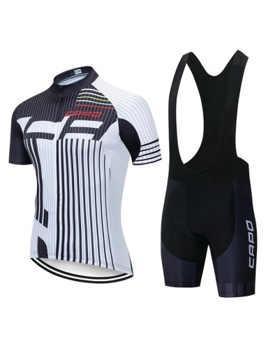 Equipación de ciclismo Capo: comodidad y frescura para tus rutas de verano
