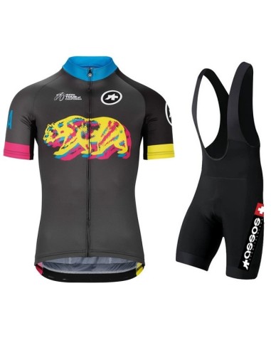 Conjunto de ciclismo Assos: comodidad y estilo para tus paseos en verano