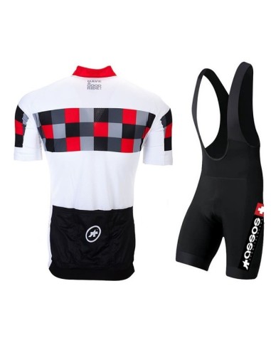 Conjunto corto de ciclismo Assos: comodidad y estilo para tus rutas