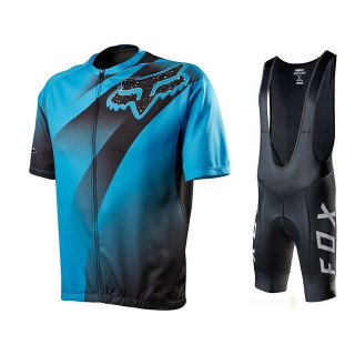 Conjunto corto de ciclismo Fox para sentirte cómodo y fresco en tus rutas