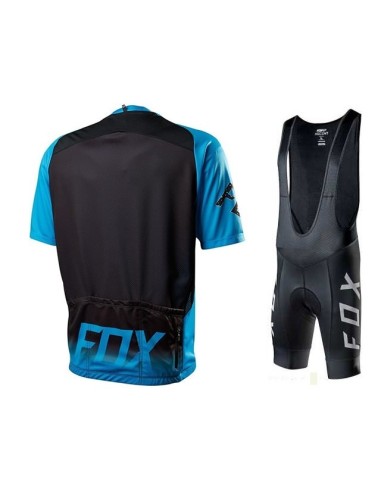 Conjunto corto de ciclismo Fox para sentirte cómodo y fresco en tus rutas
