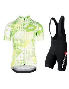 Conjunto corto de ciclismo Assos: comodidad y frescura para tus paseos