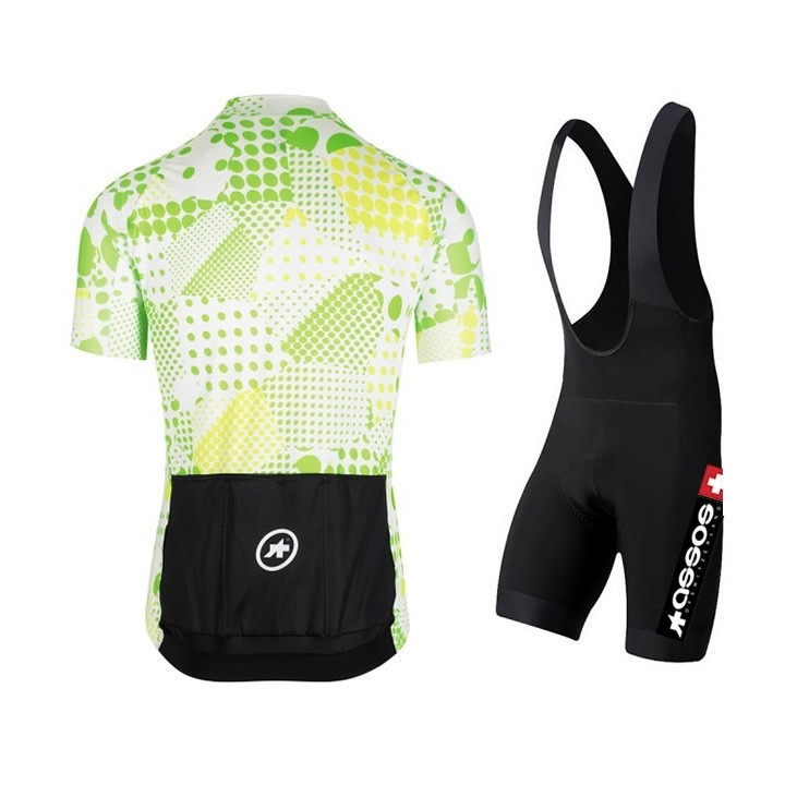 Conjunto corto de ciclismo Assos: comodidad y frescura para tus paseos