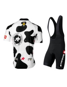 Conjunto corto de ciclismo Assos: comodidad y frescura en tus paseos 2