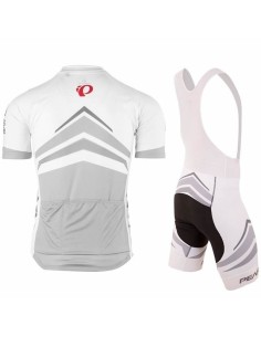 Conjunto Corto de Ciclismo Pearl Izumi para un Verano Cómodo y Fresco 2
