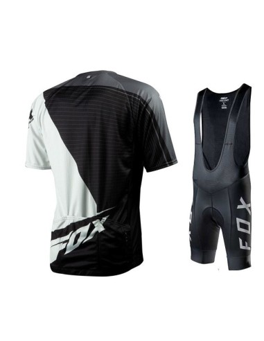 Conjunto corto de ciclismo Fox para un verano cómodo y fresco