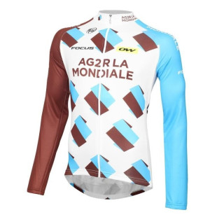 Maillot ciclismo largo Ag2r: comodidad y estilo para tus rutas en bici