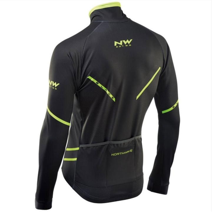 Maillot térmico Northwave: comodidad y tecnología para tus rutas en bici