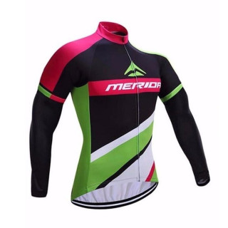 Maillot térmico Merida para ciclistas: comodidad y frescura en cada pedaleada