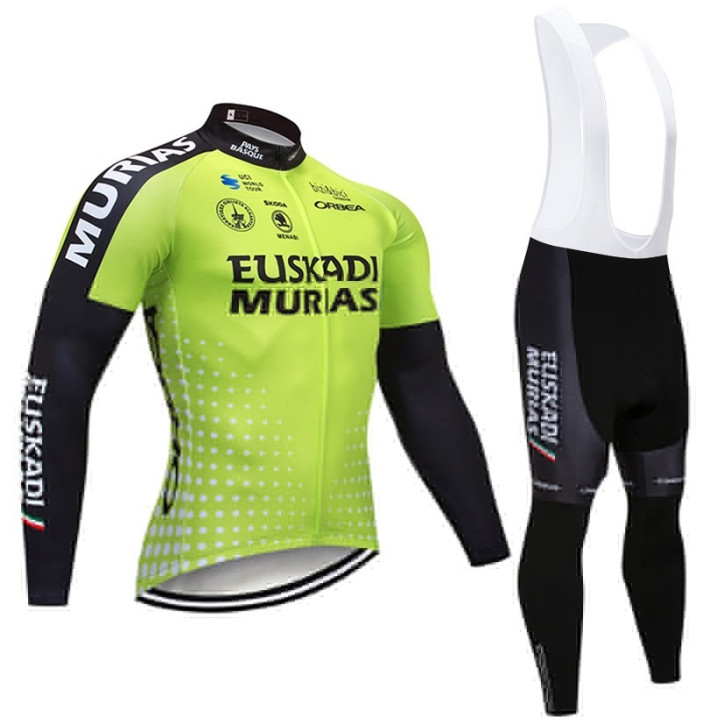 Equipación de ciclismo larga Euskadi Murias: comodidad y estilo para tus rutas en bici