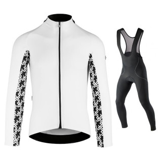 Equipación de ciclismo larga Assos: comodidad y calidad para tus rutas