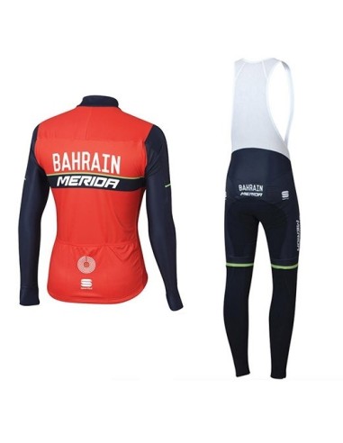 Equipación térmica de ciclismo Bahrain Merida para estar cómodo y fresco en cada pedaleo