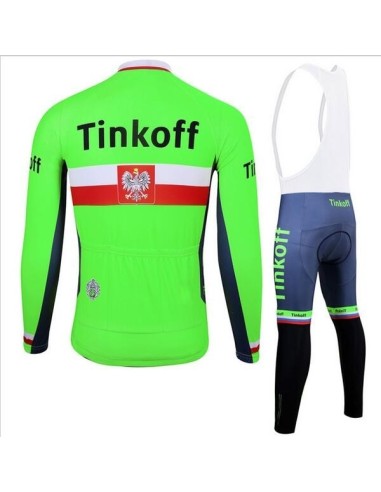 Equipación térmica Tinkoff para ciclistas: comodidad y frescura en cada ruta