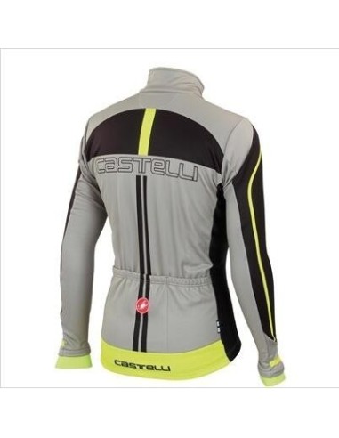 Equipación térmica de ciclismo Castelli para sentirte cómodo y fresco en cada aventura