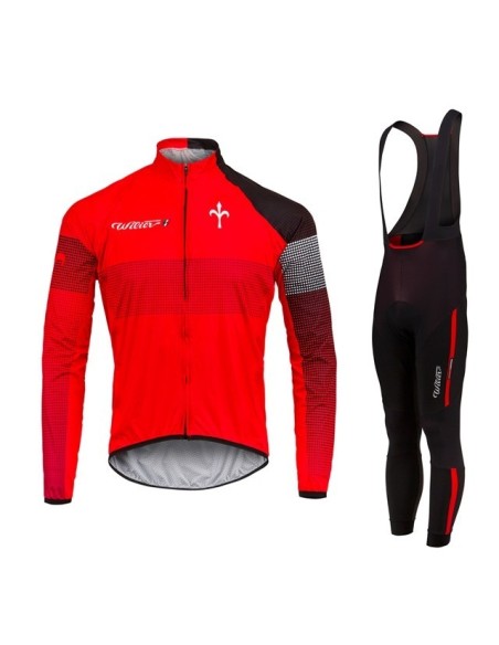 Equipación de ciclismo térmica Wilier: comodidad y calidad para tus rutas