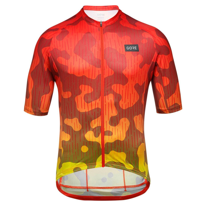 Maillot corto Rain Camo naranja y amarillo de GORE WEAR para ciclistas que buscan estilo y comodidad