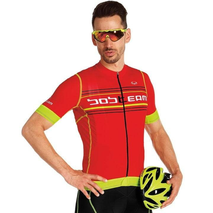 Maillot Scatto rojo y amarillo neón de BOBTEAM para ciclistas que buscan comodidad y estilo