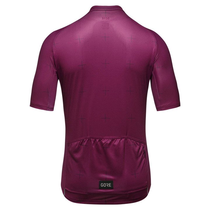 Maillot corto lila GORE WEAR para ciclismo, comodidad y frescura en cada pedaleo