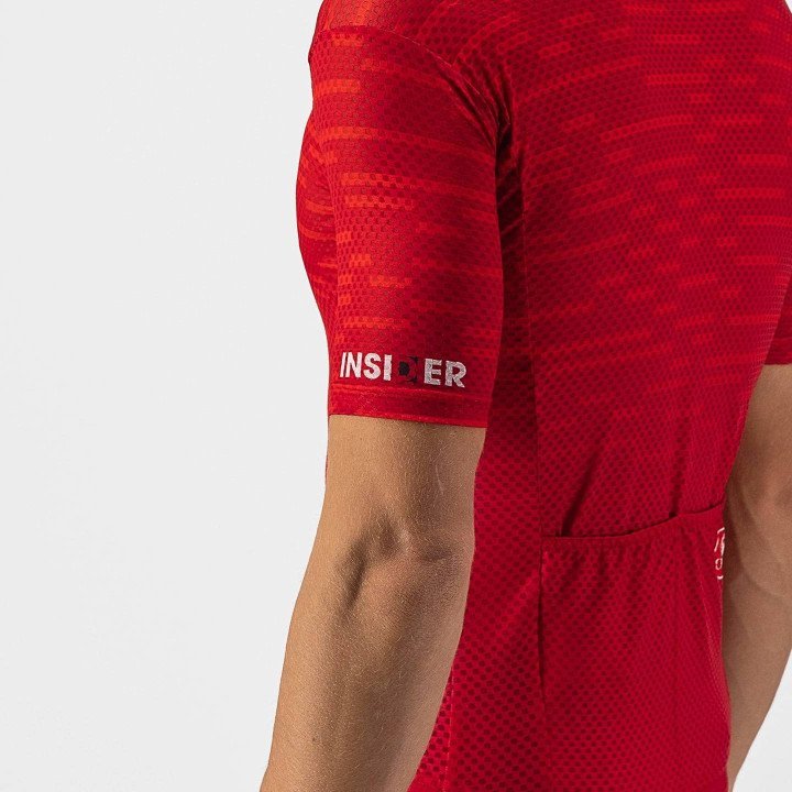Maillot Insider rojo CASTELLI: estilo y confort para tus rutas en bici