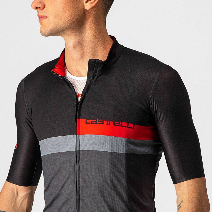 Maillot corto CASTELLI A Blocco en negro y gris, comodidad y estilo para tus rutas