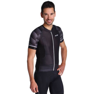 Maillot corto Storm Air negro de NORTHWAVE: comodidad y frescura para tus rutas en bici