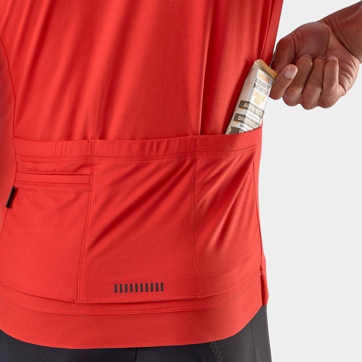 Maillot corto Trek Circuit rojo: comodidad y estilo para tus rutas en bici