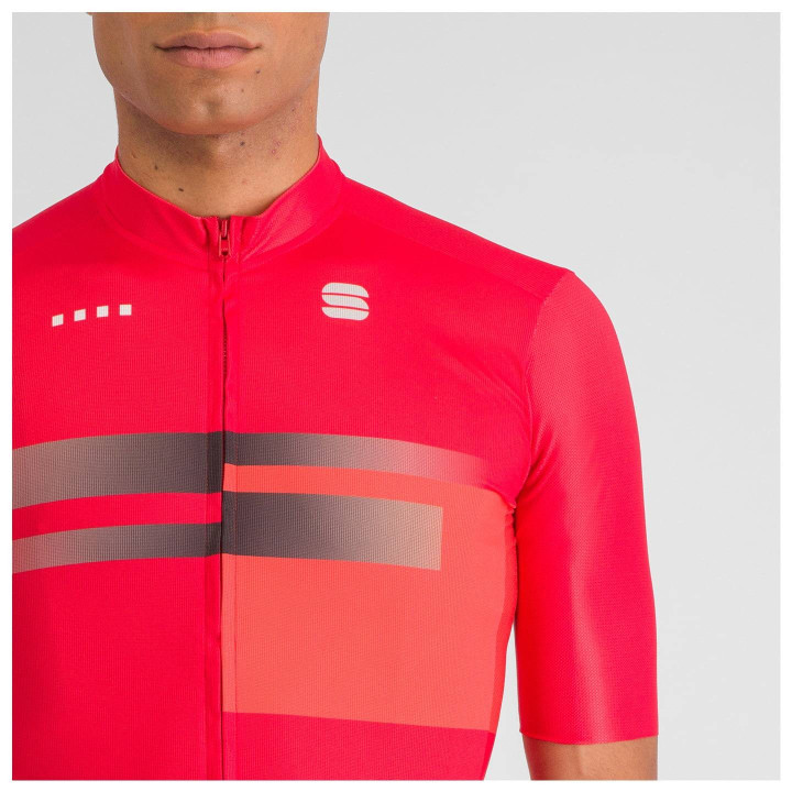 Maillot corto Sportful Gruppetto rojo: comodidad y estilo para tus rutas
