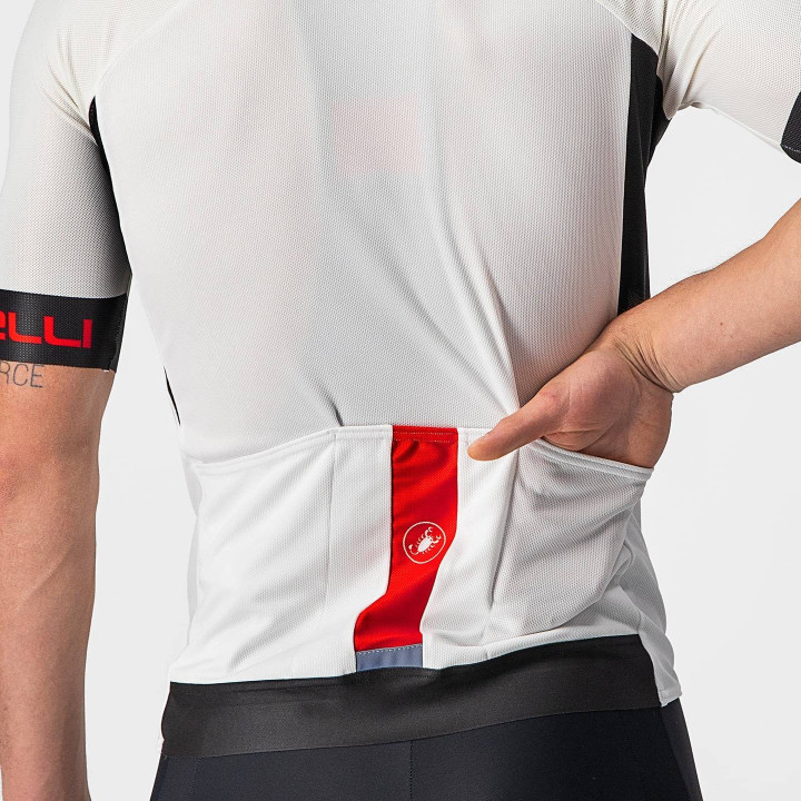 Maillot Corto Entrata VI de Castelli: frescura y estilo para tus rutas en bici