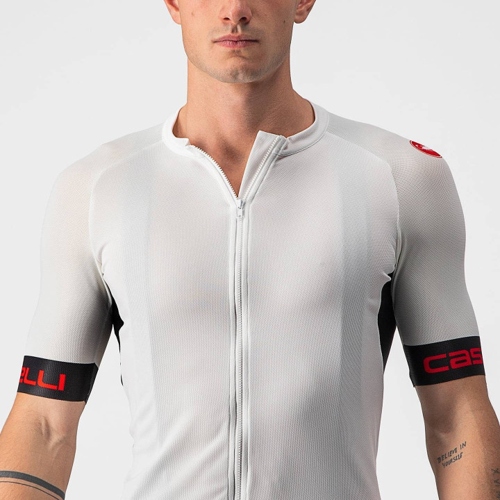 Maillot Corto Entrata VI de Castelli: frescura y estilo para tus rutas en bici