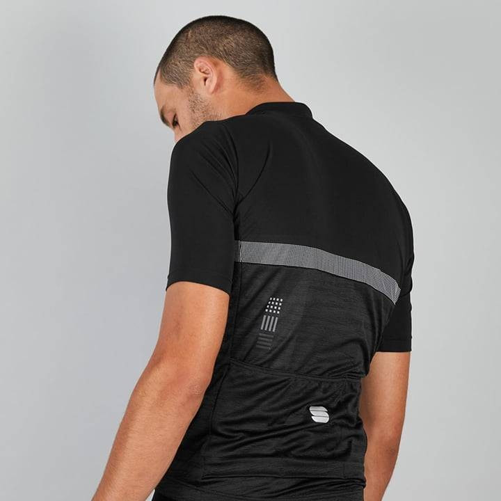 Maillot corto Sportful Giara negro: comodidad y estilo para tus rutas en bici