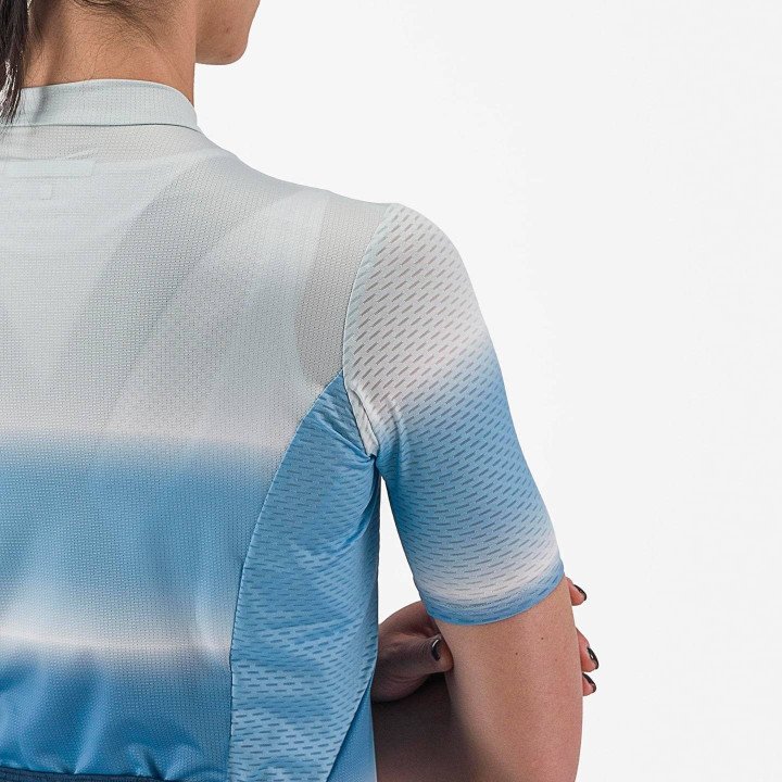 Maillot Dolce azul y blanco para mujer, comodidad y estilo en tus rutas en bici