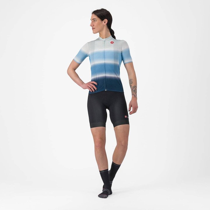 Maillot Dolce azul y blanco para mujer, comodidad y estilo en tus rutas en bici