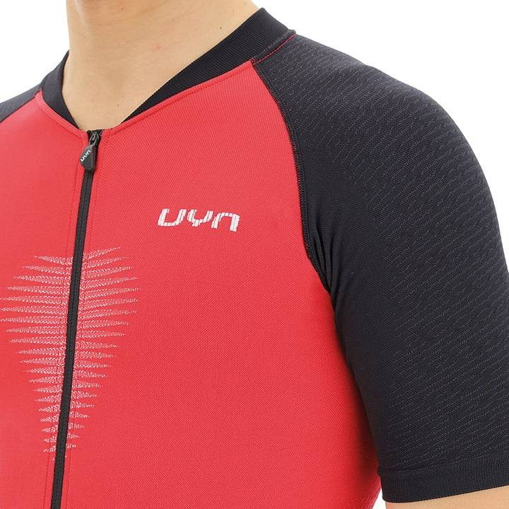 Maillot UYN Granfondo corto en rojo y negro, ideal para tus rutas en bici