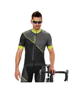 Maillot BOBTEAM tecPro50 negro y amarillo neón, ideal para ciclistas exigentes