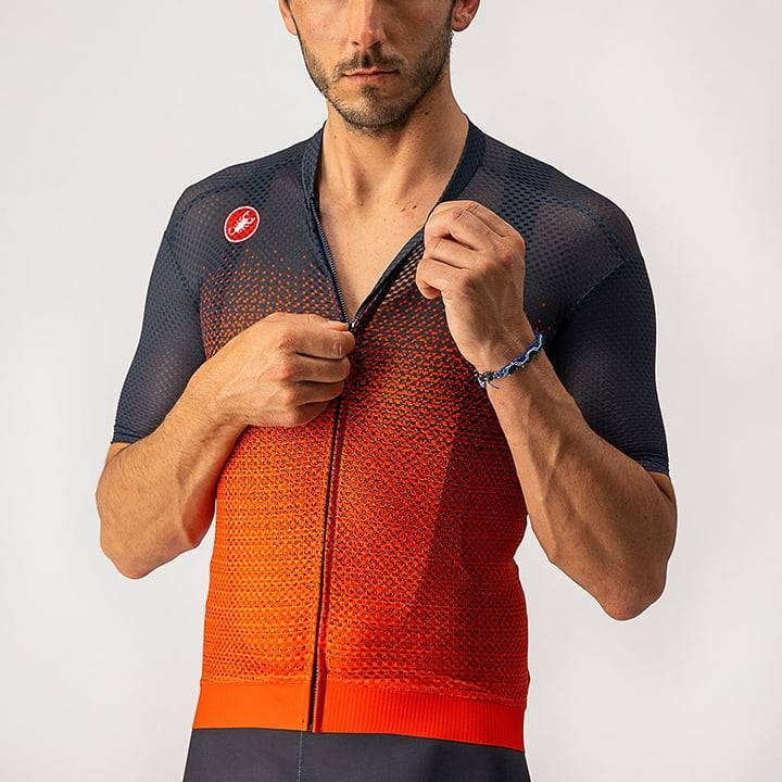 Maillot Insider rojo-azul de Castelli para ciclistas que buscan estilo y comodidad