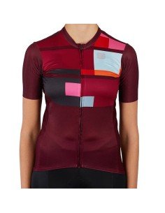 Maillot corto rojo para mujer SPORTFUL: comodidad y estilo en cada pedaleada 2