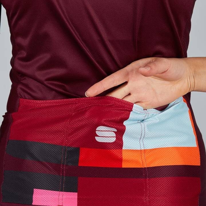 Maillot corto rojo para mujer SPORTFUL: comodidad y estilo en cada pedaleada